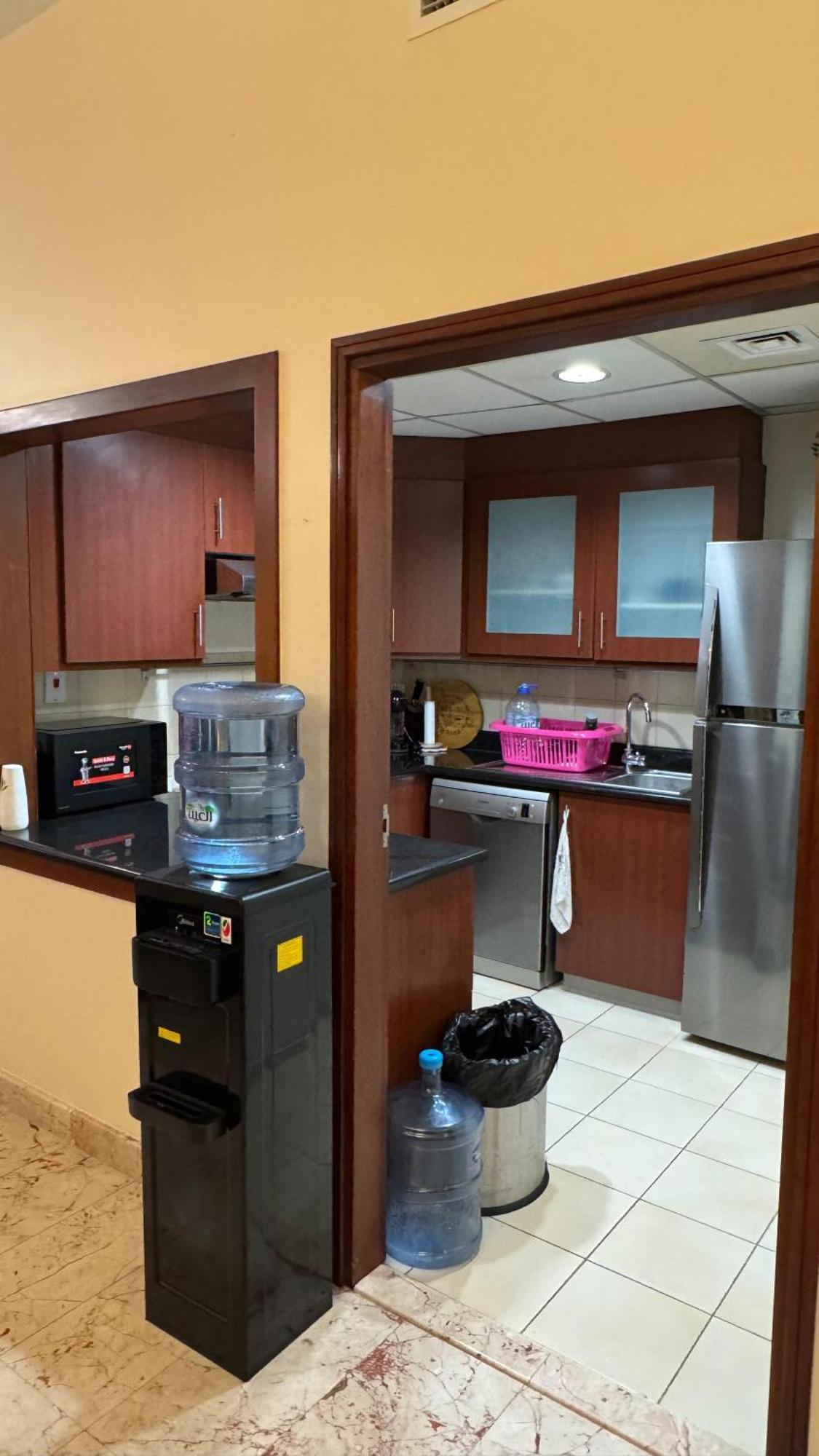 Marina View Luxury Retreat Modern Jbr Apartment Dubai